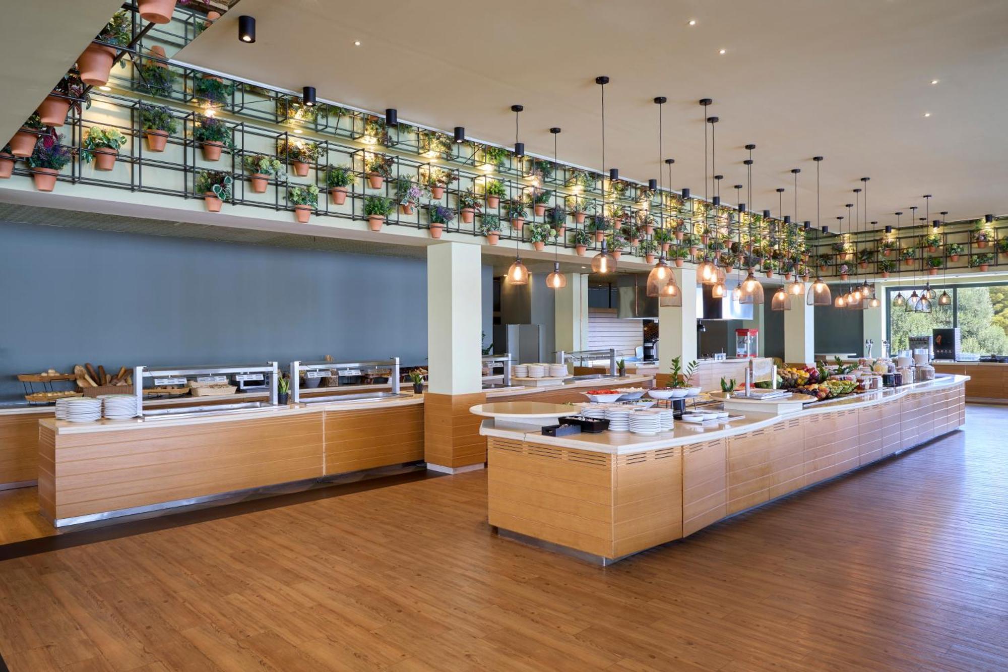 โดลเช บาย วินด์แฮม อัตติกา ริเวียรา Hotel วราโวนา ภายนอก รูปภาพ The dining room at the new school
